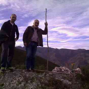 Con el arqueologo Alfonso Fanjul cerca de Paelontium capital de los Luggones (Ruccones).