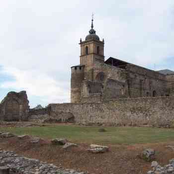 Santa María de Carracedo. Lugar que ocupaba el claustro de la Hospedería.