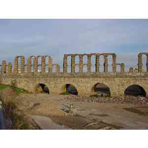 Click para ampliar. Pulsa en el nombre para ver la ficha. Puente romano del Albarregas