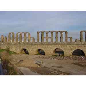 Puente romano del Albarregas