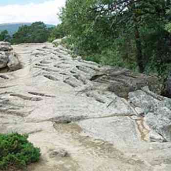 Cuyacabras. Necrópolis. Vista parcial