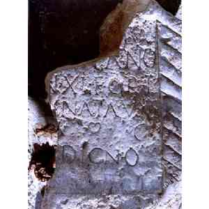 Estela funeraria del siglo II. Móstoles