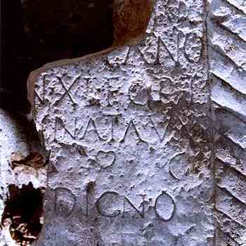 Estela funeraria del siglo II. Móstoles