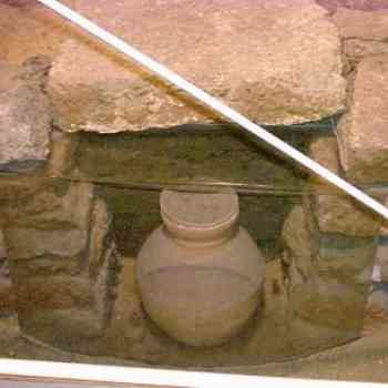 Click para ampliar. Pulsa en el nombre para ver la ficha. Cádiz: urna cineraria