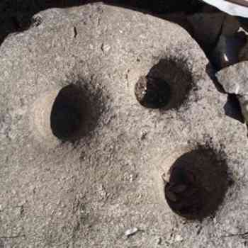Click para ampliar. Pulsa en el nombre para ver la ficha. Piedra con cavidades-Algodres.