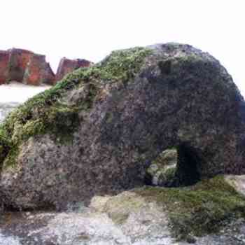 Click para ampliar. Pulsa en el nombre para ver la ficha. Piedra con agujero,Monteiros,Portugal