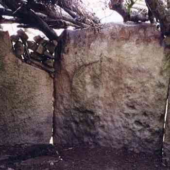 Click para ampliar. Pulsa en el nombre para ver la ficha. Dolmen de la ermita-Interior