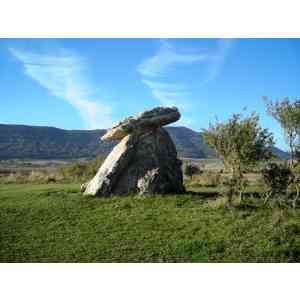 Click para ampliar. Pulsa en el nombre para ver la ficha. dolmen de Sorginetxe (ALAVA)