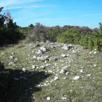 Click para ampliar. Pulsa en el nombre para ver la ficha. campo tumular de Ostalaza (NAVARRA)