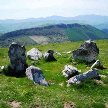 Click para ampliar. Pulsa en el nombre para ver la ficha. dolmen Uelogoena ipar (GIPUZKOA)