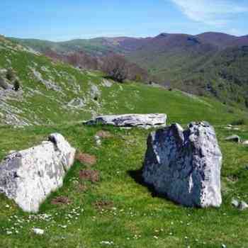Click para ampliar. Pulsa en el nombre para ver la ficha. dolmen Zearragoena (GIPUZKOA)