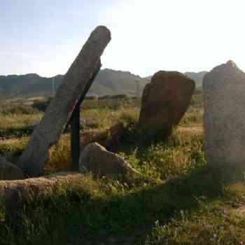 Click para ampliar. Pulsa en el nombre para ver la ficha. dolmen Cajirón I, Valencia de Alcántara (Cáceres)