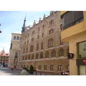 Click para ampliar. Pulsa en el nombre para ver la ficha. EDIFICIO  GAUDI- LEONX