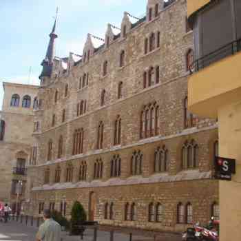 Click para ampliar. Pulsa en el nombre para ver la ficha. EDIFICIO  GAUDI- LEONX