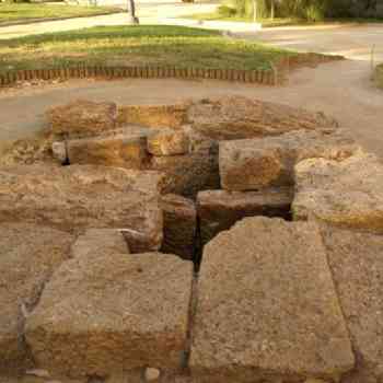 Click para ampliar. Pulsa en el nombre para ver la ficha. NECROPOLIS DE GADIR (Cadiz).Tumbas de cistas de piedra ostionera