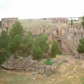 Click para ampliar. Pulsa en el nombre para ver la ficha. Castillo de las Aguzaderas,El Coronil-Sevilla.(Interior del Castillo)