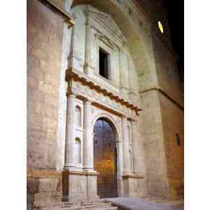Click para ampliar. Pulsa en el nombre para ver la ficha. Portada herreriana de la iglesia de la Asunción Ayora