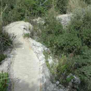 Click para ampliar. Pulsa en el nombre para ver la ficha. Acequia natural de los Baños de Alicún.