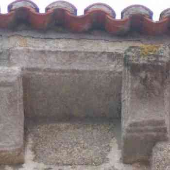 Click para ampliar. Pulsa en el nombre para ver la ficha. Canecillos en la iglesia de San Tirso de Oseiro (Arteixo). Coruña.