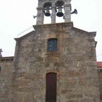 Click para ampliar. Pulsa en el nombre para ver la ficha. Sacristía de la iglesia parroquial de San Tirso de Oseiro (Arteixo). Coruña.