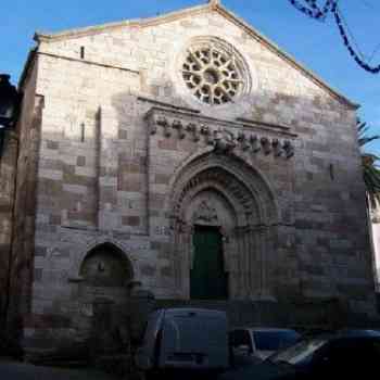Click para ampliar. Pulsa en el nombre para ver la ficha. Fachade la iglesia de Santiago en La Coruña.