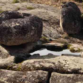 Click para ampliar. Pulsa en el nombre para ver la ficha. La Nava del Barco - ¿Esquema de piletas? 2