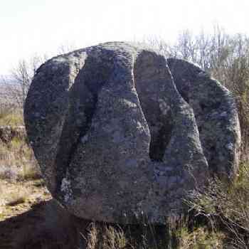 Click para ampliar. Pulsa en el nombre para ver la ficha. Abrigo cubierto - piedra acanalada