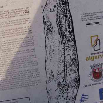 Click para ampliar. Pulsa en el nombre para ver la ficha. Menhires de Lavajos (Alcoutim PT): mapa de grabados.
