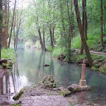Nacimiento del río Ebro - Fontibre (2)