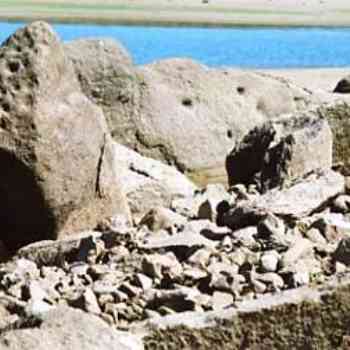 Click para ampliar. Pulsa en el nombre para ver la ficha. Dolmen de Navalcán - cazoletas 2