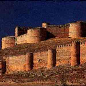 Click para ampliar. Pulsa en el nombre para ver la ficha. Castillo y parte de las murallas de Berlanga de Duero