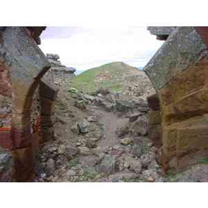 Puerta de la Alcazaba de Reina