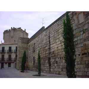 Click para ampliar. Pulsa en el nombre para ver la ficha. Muralla y torre de Cauria (Coria-Cáceres)