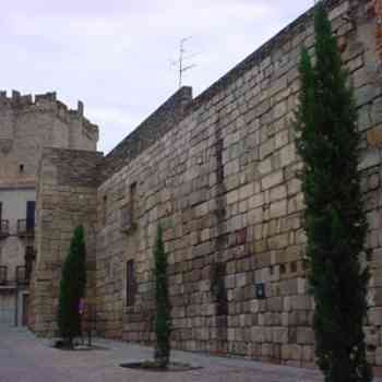 Click para ampliar. Pulsa en el nombre para ver la ficha. Muralla y torre de Cauria (Coria-Cáceres)