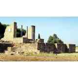 Click para ampliar. Pulsa en el nombre para ver la ficha. Ruinas romanas de Miróbriga (Santiago do Cacém PT). <I>Templum</I> en el Foro.