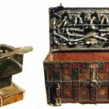 Click para ampliar. Pulsa en el nombre para ver la ficha. Equipo para sellar monedas a golpe de martillo