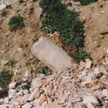 Click para ampliar. Pulsa en el nombre para ver la ficha. Miliario en la escombrera