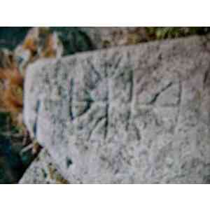 Click para ampliar. Pulsa en el nombre para ver la ficha. Piedra con símbolo (1)