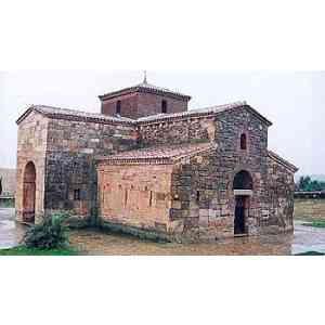 San Pedro de la Nave. Exterior