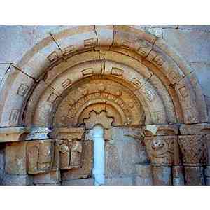 Click para ampliar. Pulsa en el nombre para ver la ficha. San Pantaleón de Losa - Diez reyes atlantes.