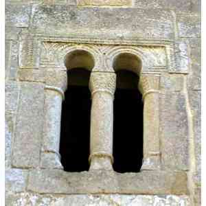 San Salvador de Valdediós. Ventana