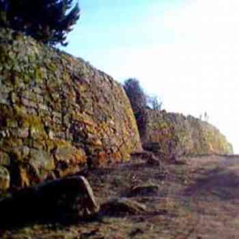 Yecla de Yeltes. Muralla (derecha)